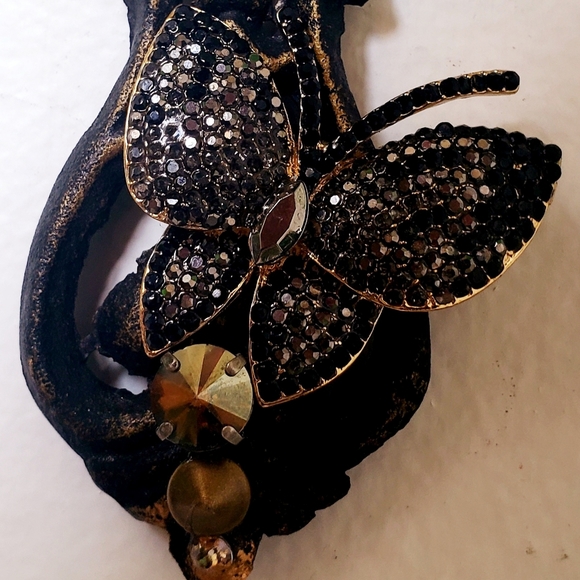 Black and gold wall cross one-of-a-kind wall art - Picture 4 of 7